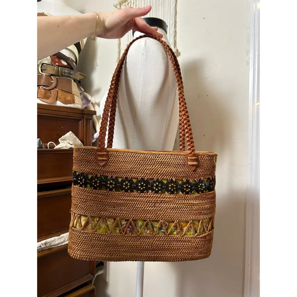 Vintage Rattan Tote Bag Floral Batik Drawstring Brown Woven‎ Straw Shoulder Bag